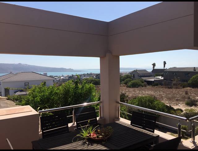 5 BEDROOM FREEHOLD FOR SALE IN MYBURGH PARK